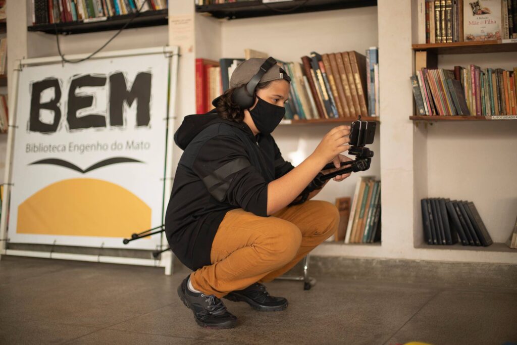 Territorialização de ocupação da Biblioteca Engenho do Mato (BEM) Niterói-RJ 3 BEM2 em Pluriverso